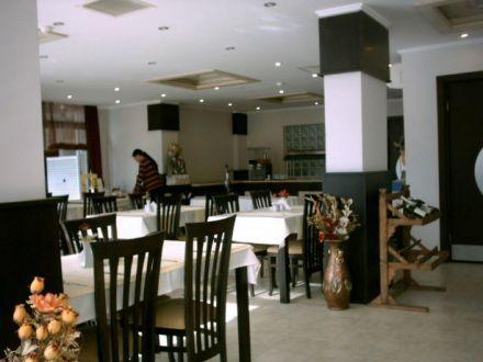Carna Garden Hotel Side Exterior photo